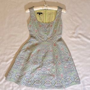 🎉HPx2🎉 Nanette Lepore Sleeveless Patterned Dress